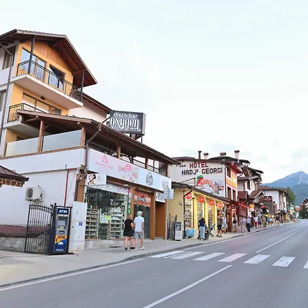 Sunrise 2 - Modern Retreat Near The Gondola * Bansko